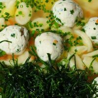 Куриный суп с фрикадельками и ньокками в Gino Cafe