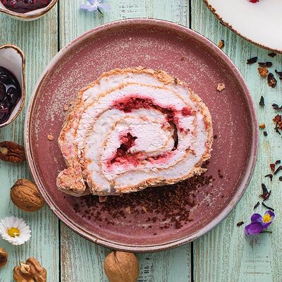 Меренговый рулет в Кавказ по цене 270