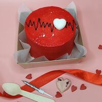 Красный с сердцем в Ваш торт