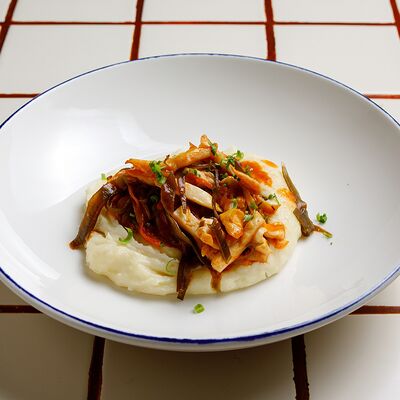 Скоблянка из трубача с картофельным пюрев Rakushka по цене 950 ₽