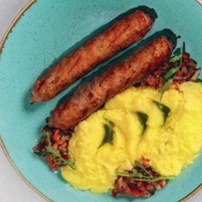 Колбаски в Гриль Бар Понеслось по цене 690 ₽