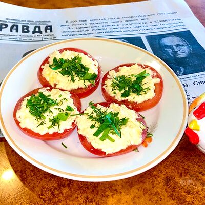 Помидоры с сыром и чеснокомв Кухмистерская ATILAN по цене 190 ₽