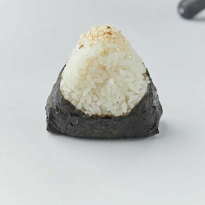 Онигири с тунцом в J‘PAN по цене 200 ₽