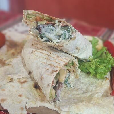 Гирос со свининой в лаваше в Огонь и дым по цене 330 ₽