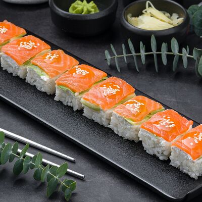 Ошиджуси с лососем в Рыба закусывала по цене 869 ₽