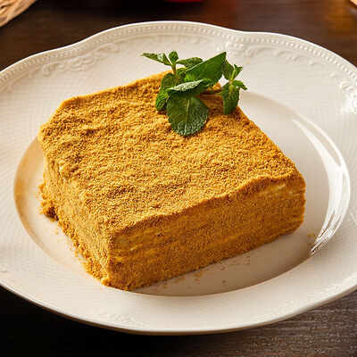 Торт Медовик 500 г в Сандуны Урал по цене 2000 ₽