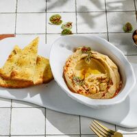 Хумус из зеленого горошка в Маймун