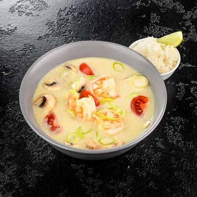 Суп Том-Кха с креветками в Суши Профи по цене 710 ₽