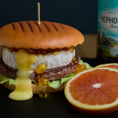 Mr. Camembert & orange в Бифштекс по цене 1905 ₽