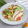 Цезарь с куриным филе и с сыром пармезан в Topfoodcafe по цене 559