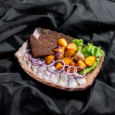 Филе сельди с отварным картофелем в Gatsby по цене 510 ₽