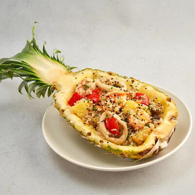 Пайнэпл райс в Chang по цене 870 ₽