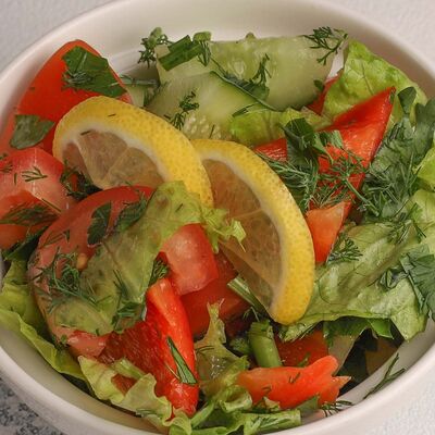 Салат овощной в Шашлык от души по цене 330 ₽