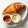 Круассан с икрой и взбитым маслом в Кафе кусь по цене 850