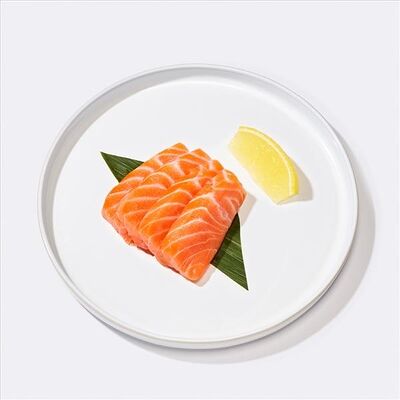 Сашими из лосося в Много лосося по цене 790 ₽