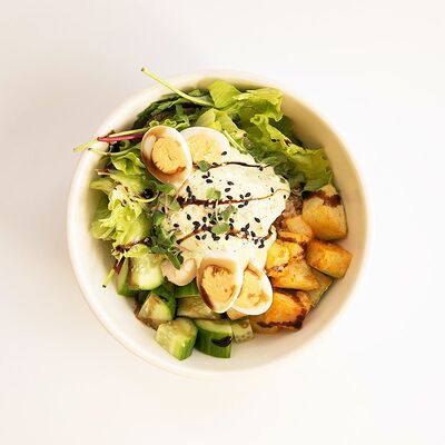 Боул с курицей в Coffee Dream по цене 590 ₽