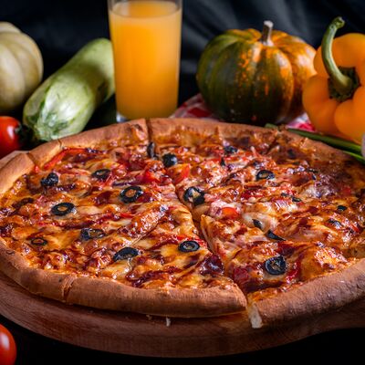 Пицца Барбекю в Тесоро по цене 840 ₽