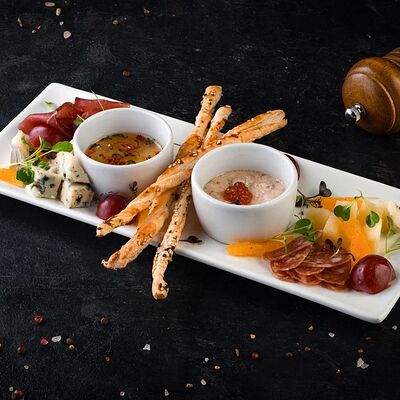 Тарелка к вину в Catch по цене 34 р.