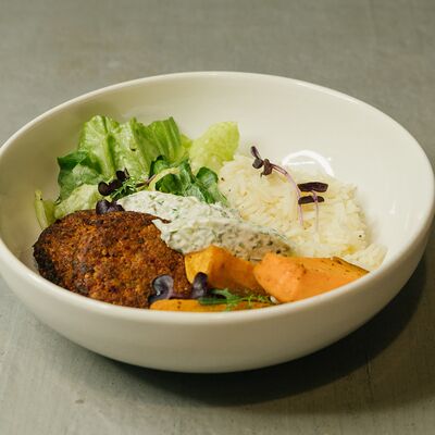 Грибные котлеты с запечённым бататом в Крапива по цене 620 ₽