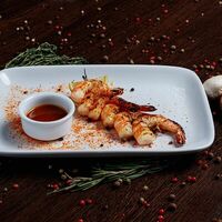 Креветки гриль с лаймом и соусом терияки в Rave Resort