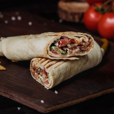 Шаурма-мини куриная мини в LaFrite по цене 330 ₽