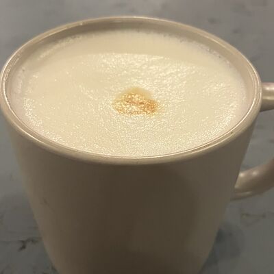 Латте в Знакомые лица по цене 270 ₽