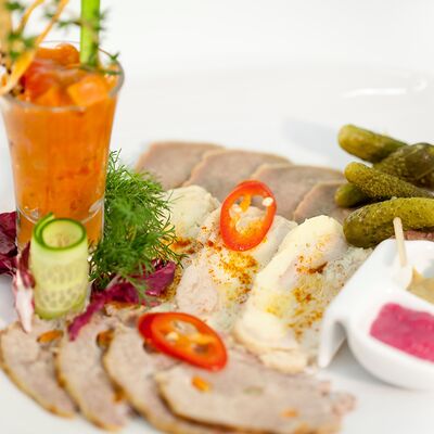 Мясное трио в La Terrasse по цене 650 ₽