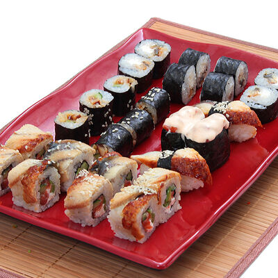 Сет Угорь в Sushiwoker по цене 1599 ₽