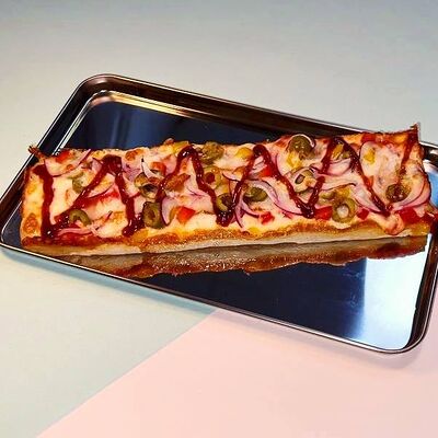 Корейская пицца сырный беконв Yum Stix Pizza по цене 450 ₽