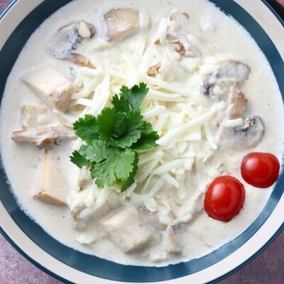 Курица с грибами в сливочном соусе в Чайхана Самарканд по цене 645 ₽