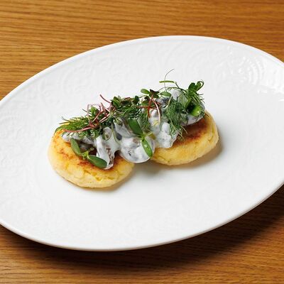 Картофельные оладьи с груздями в сметане в Sota по цене 700 ₽