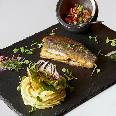 Филе сибаса с цитрусовым соусом в Sabor de la Vida по цене 2280 ₽