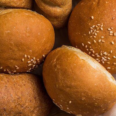 Булочка пшеничная в Станица по цене 30 ₽