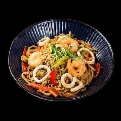 Удон с морепродуктами в соусе терияки в Wokmania по цене 476 ₽
