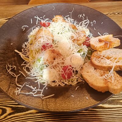 Цезарь с креветками в Glavrak по цене 1000 ₽