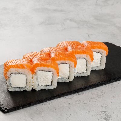 Филадельфия с яблоком в Sushi Like по цене 600 ₽