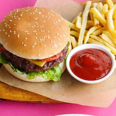 Шефбургер с куриной котлетой в Кофейня №1 по цене 485 ₽