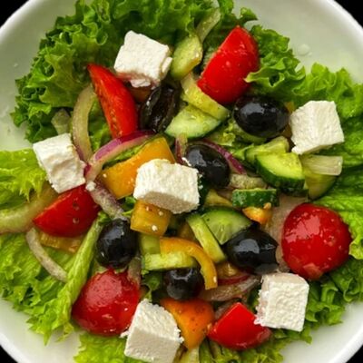 Салат Греческий в Блинвуд по цене 435 ₽