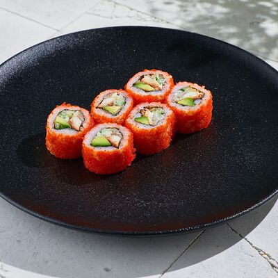 Ролл Калифорния с угрем в Пряности & Радости на Васильевском по цене 790