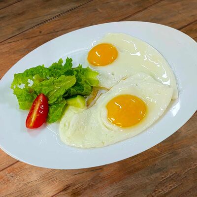 Яичница из двух яиц в Мате по цене 300 ₽