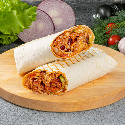 Шаурма с курицей в Meat Street по цене 260 ₽