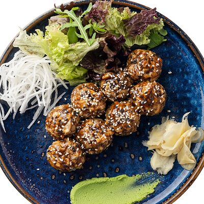 Закрытый ролл с угрем и соусом унаги в Cheese Knock по цене 850 ₽