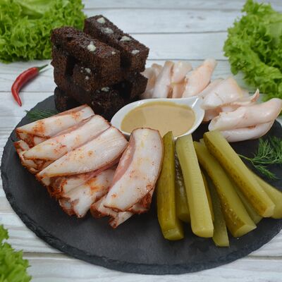 Сало с чесноком (нарезка) в Сударь по цене 550 ₽