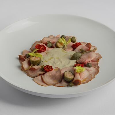 Вителло тоннато в Bistrot по цене 1900 ₽