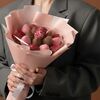 Букет Любимке (19 шт.) в Luna-Клубника в шоколаде по цене 3990