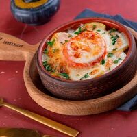 Говядина, запечённая с картофелем и грибами в Хинкальная Кацо