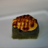 Гункан запеченный с курицей в Rolloff