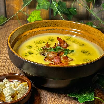 Сырный суп с беконом в Cubby Bar по цене 420 ₽