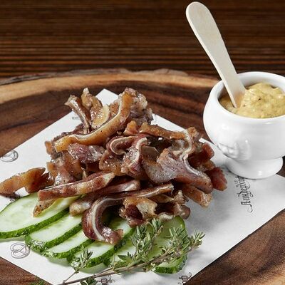 Копченые свиные ушки в Линдерхоф по цене 495 ₽