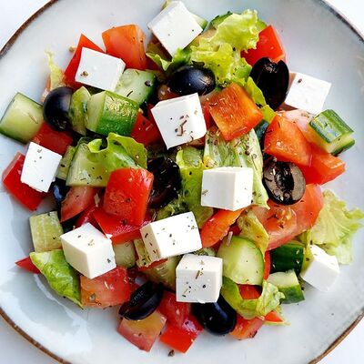 Салат Греческий в Царь-еда по цене 369 ₽